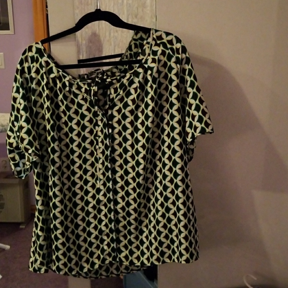 Worthington blouse size: 2X